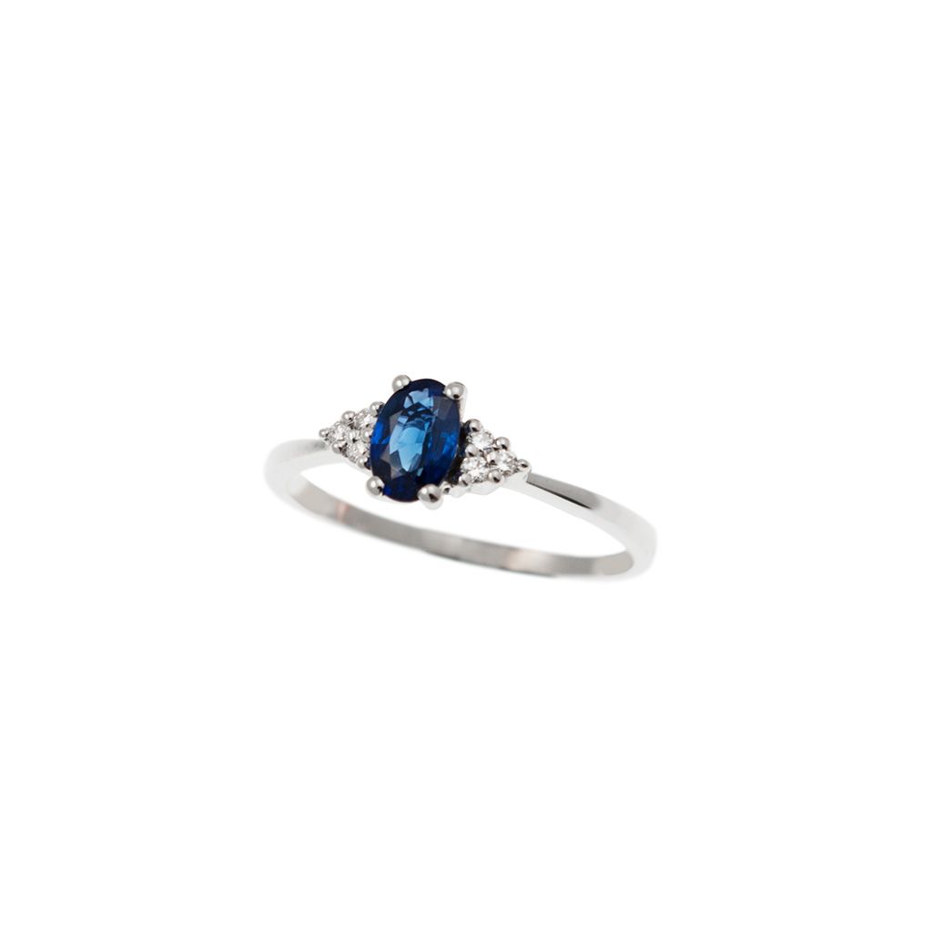 6x4mm Oval Blue Sapphire Solitaire Ring with 6 Diamonds in White Gold