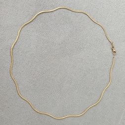 Semi-rigid flexible wave necklace
