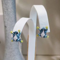 Frog Earrings Diamonds and enamelled