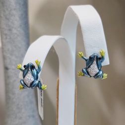 Frog Earrings Diamonds and enamelled