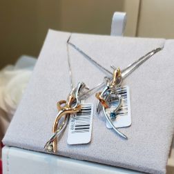 Ciondolo Abbraccio "Passione" con Diamante Blu