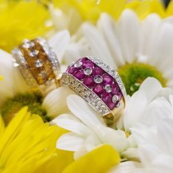 Banded Design Ring with 14 Yellow Sapphires and 58 Diamonds