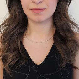 Photo of worn 1.30mm Tubular Semirigid flexible faceted necklace in white gold