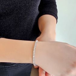 Photo of worn Diamond Piramid Tennis Bracelet 20cm x 3.20mm