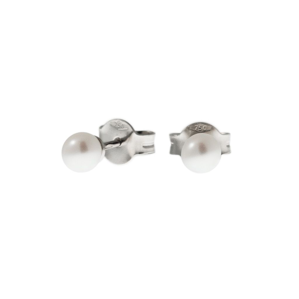 Earrings with 4 mm freshwater pearls in white gold