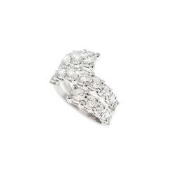 Half-eternity Contrarié ring in White Gold with 1.80ct Diamonds
