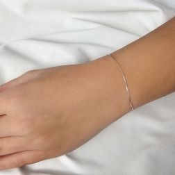 Photo of worn Bracelet venetian chain white gold 0.6mm