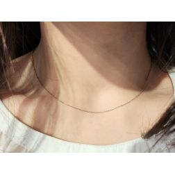 Photo of worn 42cm Necklace 1mm Rolottina Rose Gold