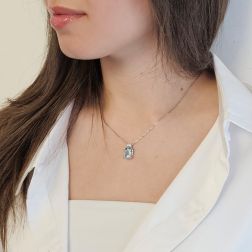 Collana Ciondolo Acquamarina Ottagonale foto indossata