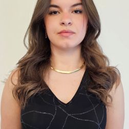 Photo of worn ‘Aura’ rigid necklace in yellow gold