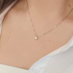 Girocollo veneta punto luce simple Diamante 0.30ct foto indossata