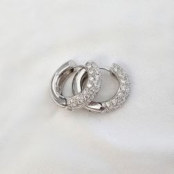 Boccole a Lobo Tonde con Diamanti (1.6cm x 1.7cm)