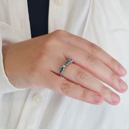 7 Blue Diamonds Ring - Width 3.6mm - White Gold
