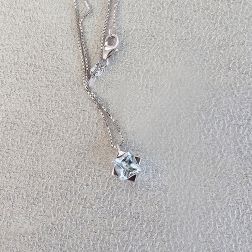 Light Point Sparkle Necklace Aquamarine Square 5mm