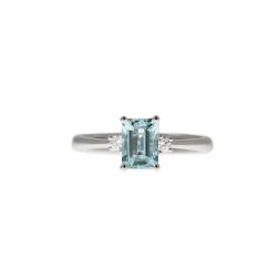 7x5mm Octagonal Aquamarine Solitaire Ring with 2 Diamonds in White Gold