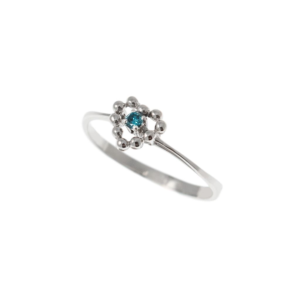 Easy Love Blue Diamond White Gold Solitaire Ring