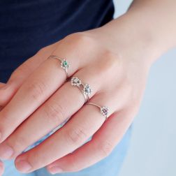 Anello Solitario Easy LoveOro Bianco foto indossata