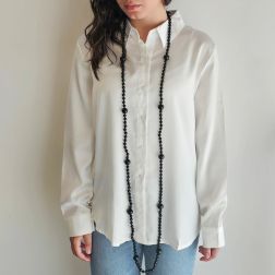 Collana Lunga Onice Nera Laccio 170cm con Sfere da 16.5mm 8.5mm foto indossata