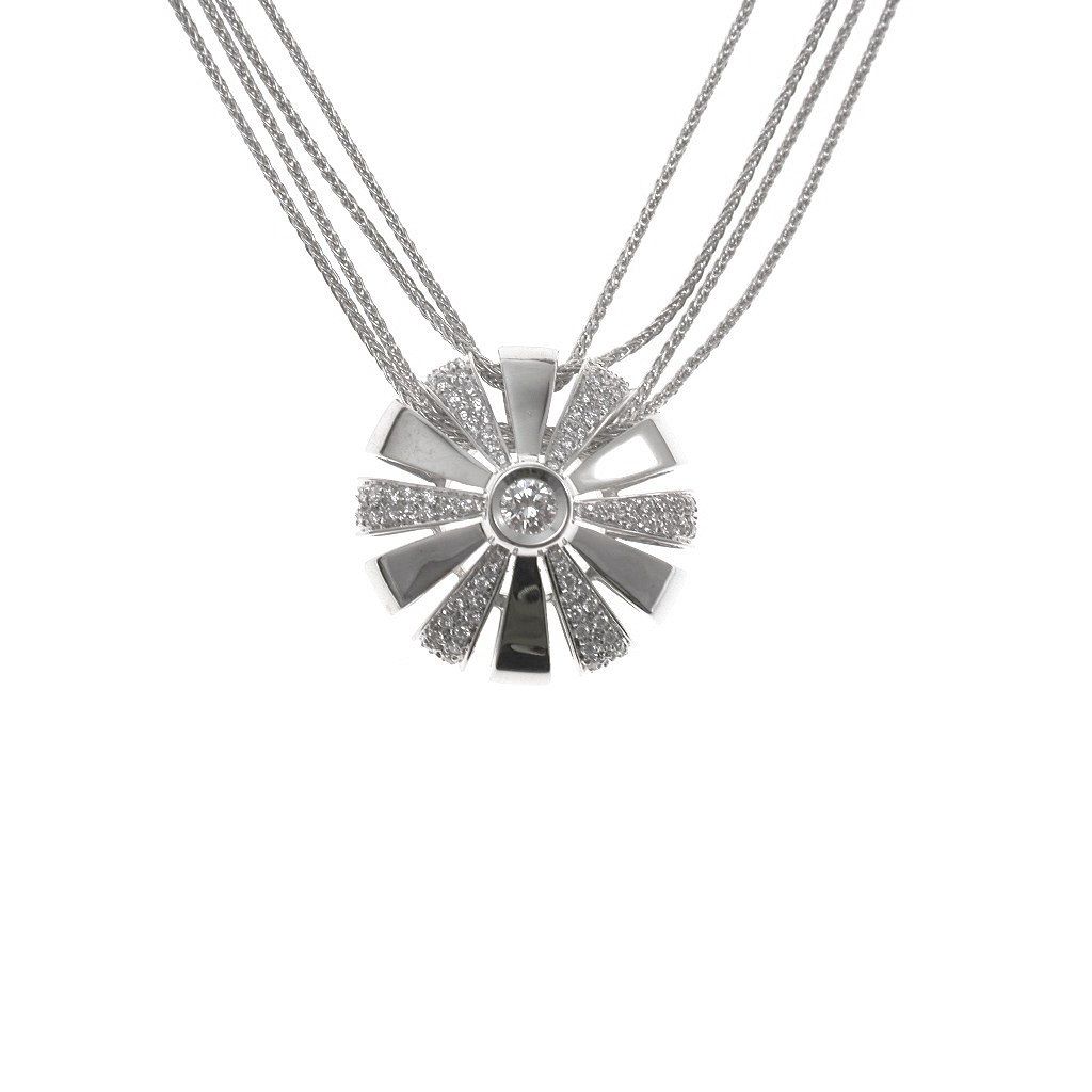 Blossom Necklace in 18kt White Gold with Diamonds