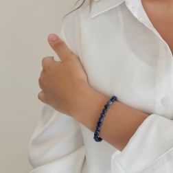Bracciale Elastico interno con sfere 6.50mm Lapislazzuli foto indossata
