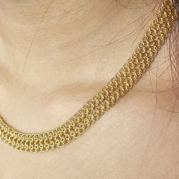 Magnificent yellow gold necklace - 43cm X 9.80mm foto indossata