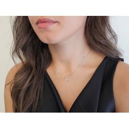 Foto indossata Girocollo punto luce Sparkle Acquamarina Carrè 4mm