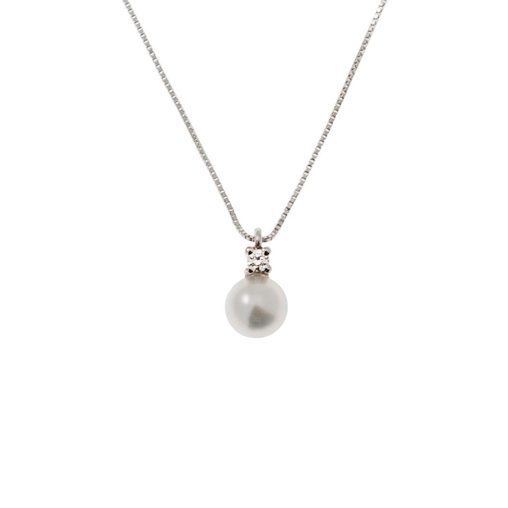 Collana Perla Akoya 5.5mm con Diamante 0.027ct