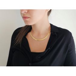 Photo of worn 45cm ‘Cobra’ necklace, 8mm – 4.5mm graduated