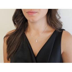 Foto indossata Girocollo Trilogy Diamanti a Scalare in Oro Bianco 4.4mm - 3mm