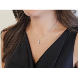Foto indossata Girocollo Trilogy Diamanti a Scalare in Oro Bianco 4.4mm - 3mm