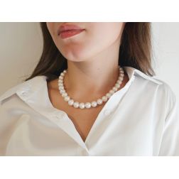 Photo of worn 10.50–11.50mm Freshwater pearls Necklace with a Hidden Clasp in 18kt White Gold