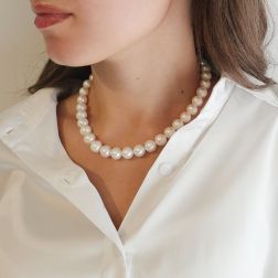 Photo of worn 10.50–11.50mm Freshwater pearls Necklace with a Hidden Clasp in 18kt White Gold