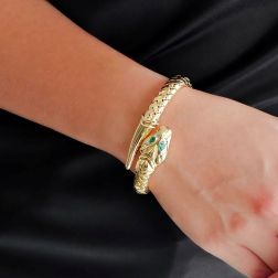 Bracciale Rigido Serpente con Smeraldi  foto indossata