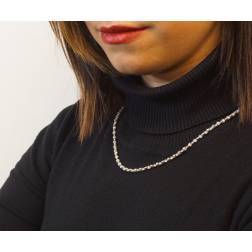 Photo of worn 18kt white gold knurled chain 50cm necklace.
