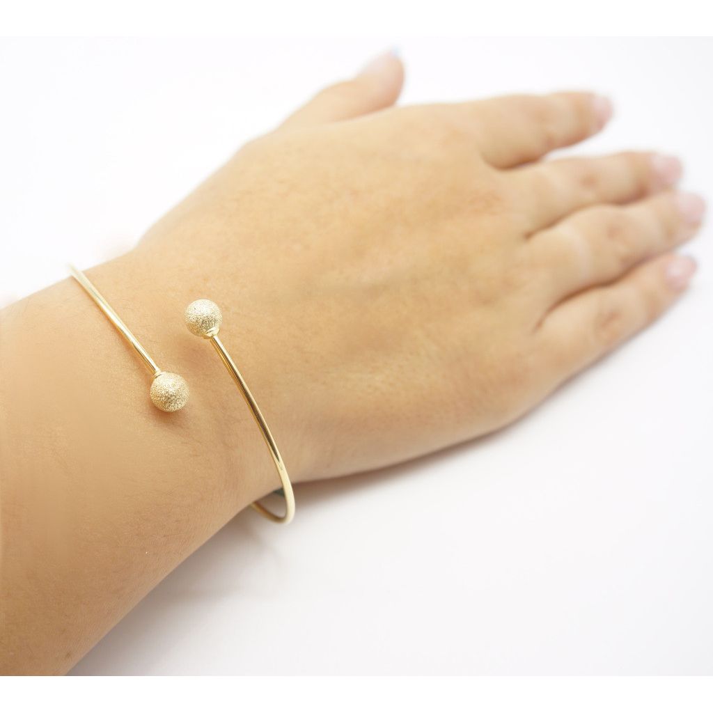 Rigid Bracelet with diamond spheres