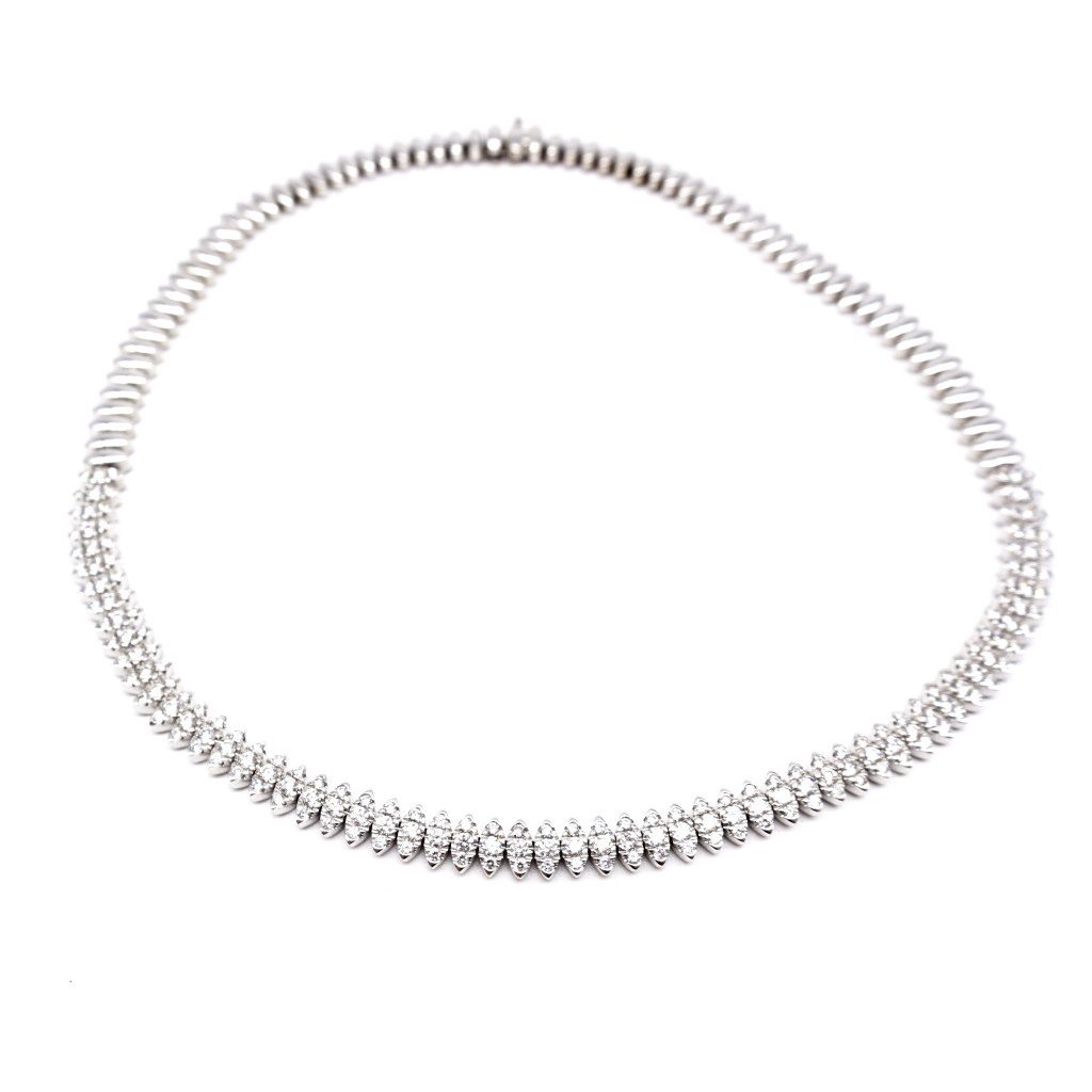 Semi-rigid Navette Diamonds Necklace