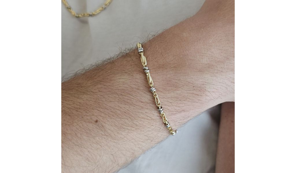 Men's 18kt gold bracelets on Tabacco Gioielli
